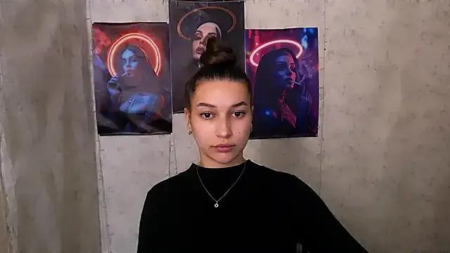 StripChat KarolinaRosse_ is Freechat KarolinaRosse_ — topless dance for the winner