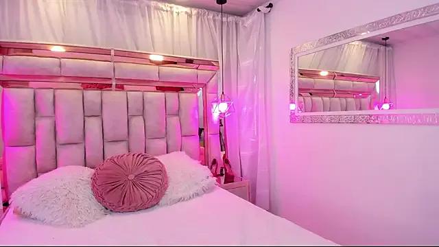 Katalina_Evans on StripChat 