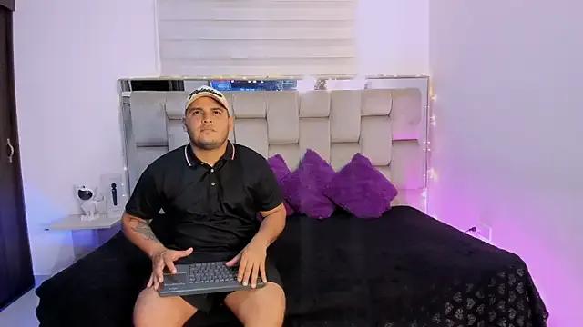 Freechat KimaandNate on StripChat