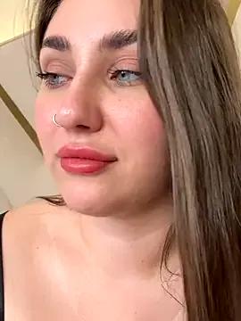 Freechat KiraBarlows on StripChat