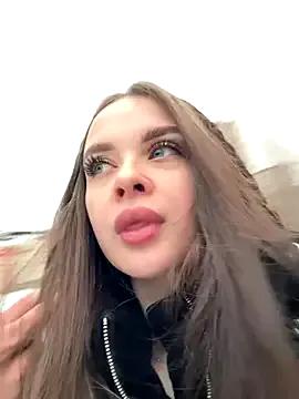 KristiRich — Finger in pussy +nipple clamps