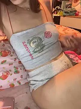 Group LaPetitechienne1 on StripChat