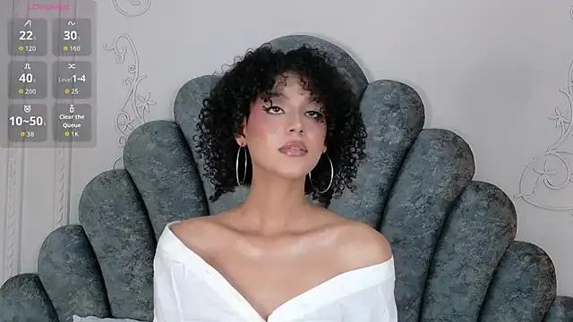 Lila-Rose on StripChat