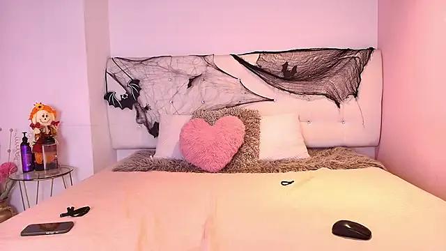 Private lilyth_bloom on StripChat