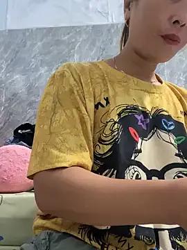 Freechat Linaannn on StripChat