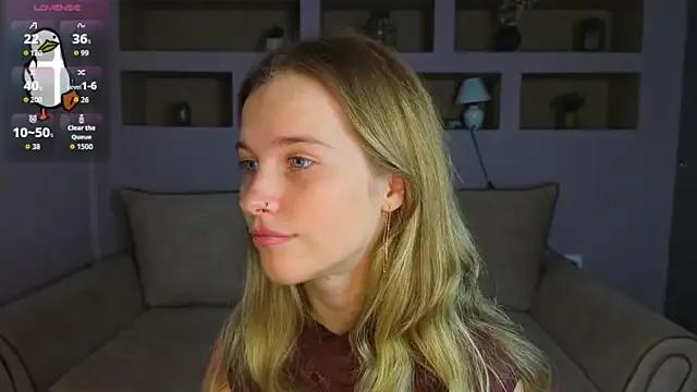 Freechat LinaCristonsen on StripChat