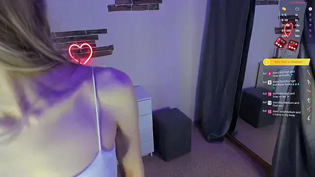 Freechat LinaLive on StripChat