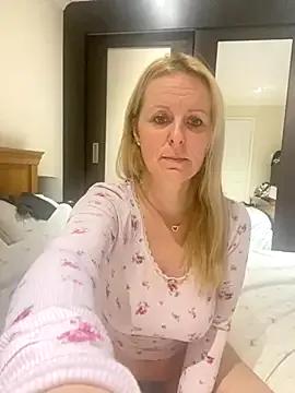 StripChat madamlillyrose is Private madamlillyrose — Shower time