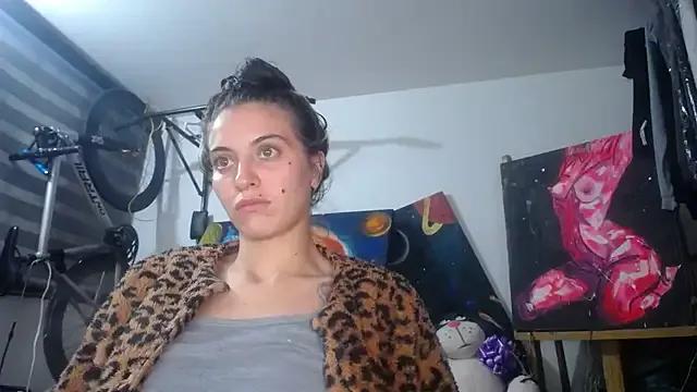 Freechat mariecam420 on StripChat