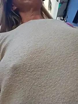 Freechat Melody73 on StripChat