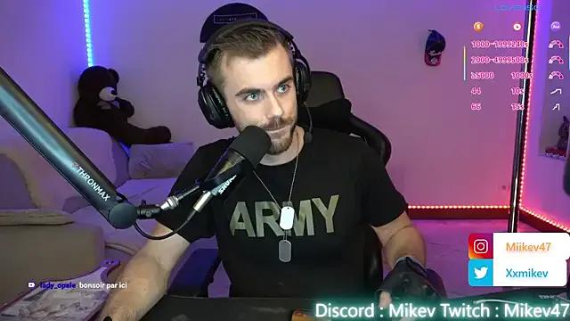 Freechat Mikev on StripChat