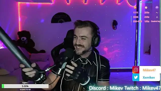 Freechat Mikev on StripChat