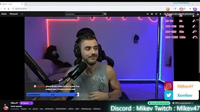 Freechat Mikev on StripChat