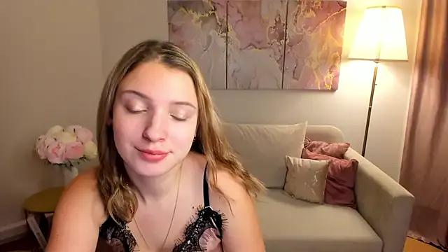 MilinaMorris — show pussy and tits