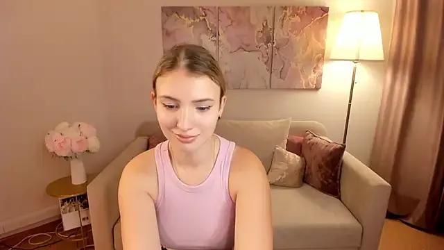 MilinaMorris on StripChat 