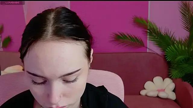 MonikaCarter on StripChat