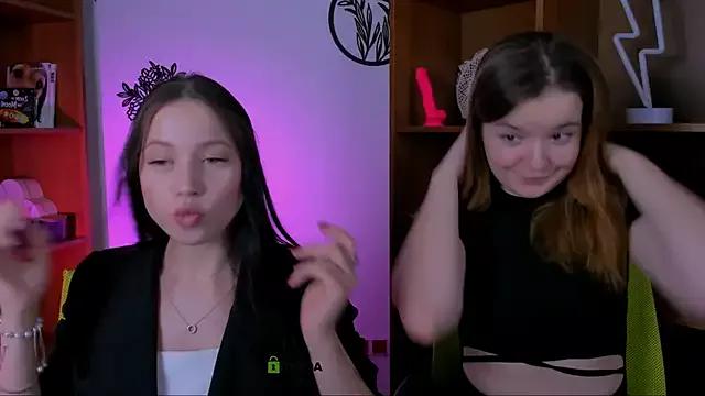 nika-still on StripChat