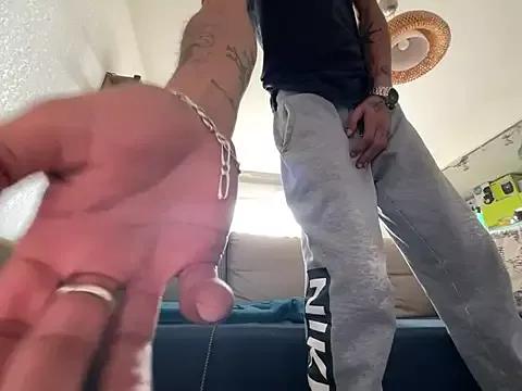 Freechat Rebeu313 on StripChat