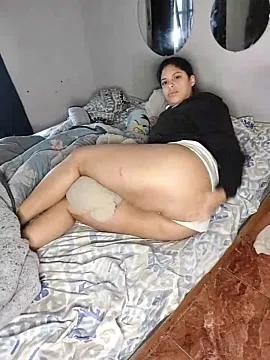 Shura_xxxBig on StripChat