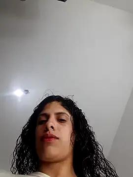 Shura_xxxBig on StripChat