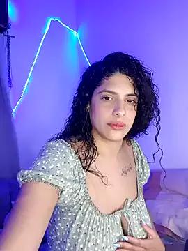 Shura_xxxBig on StripChat