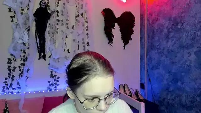 Avatar of shy_elina01