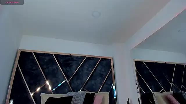 SusanaHenao on StripChat 