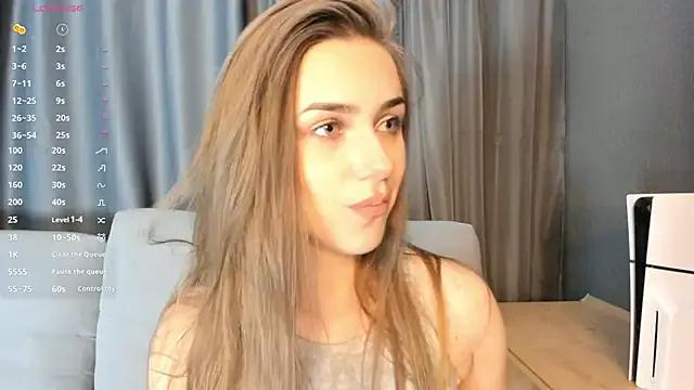 Freechat thelittlecowgirl on StripChat