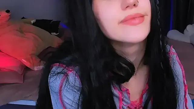 Freechat thepretty_kitty on StripChat