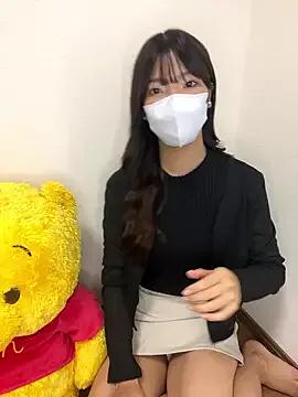 Group y_yunchan on StripChat