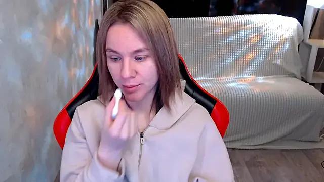 StripChat yourbigbun is Private yourbigbun — topless