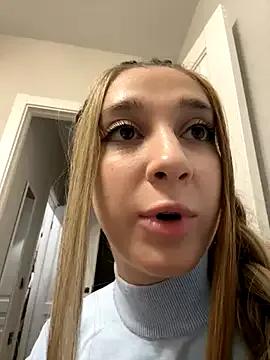 StripChat yourfavcouple_ is Freechat yourfavcouple_ — LESBIAN KISS + 1 MIN TOY CONTROL