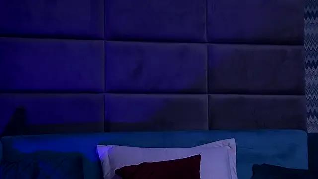 YssabelFox on StripChat 